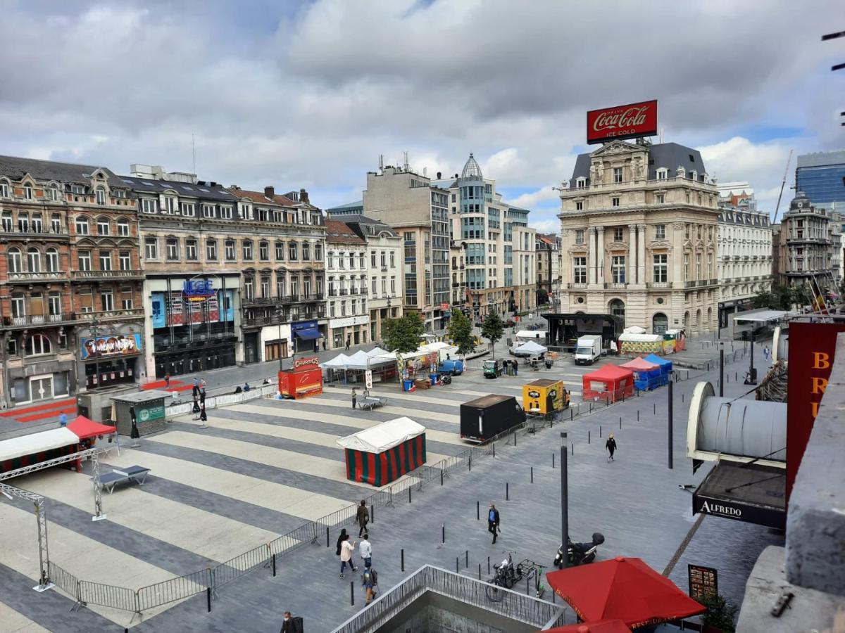 Super Central In Bruxelles Extérieur photo