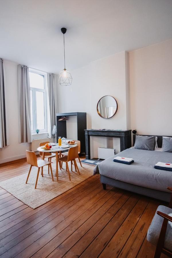 Super Central In Bruxelles Extérieur photo